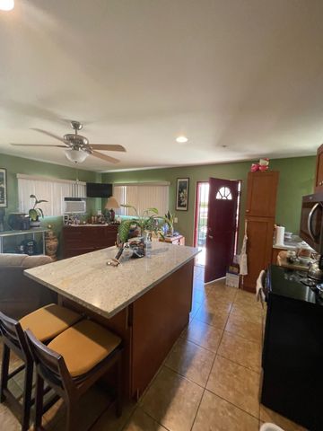 166 Eleu Pl, Kihei, HI 96753