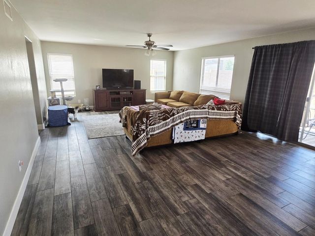 1856 W Quick Draw Way, San Tan Valley, AZ 85144