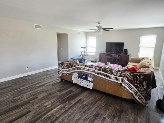 1856 W Quick Draw Way, San Tan Valley, AZ 85144