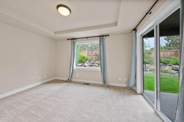 61048 SE Stari Most Loop, Bend, OR 97702