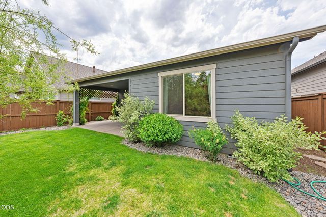 61048 SE Stari Most Loop, Bend, OR 97702