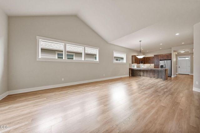 61048 SE Stari Most Loop, Bend, OR 97702