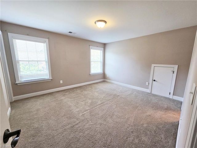 5029 Bennington Way, High Point, NC 27262