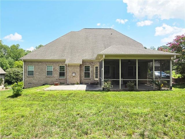 5029 Bennington Way, High Point, NC 27262