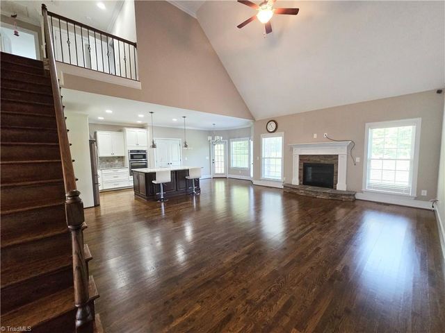 5029 Bennington Way, High Point, NC 27262