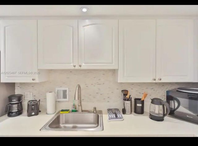 4001 S Ocean Drive 7L, Hollywood, FL 33019