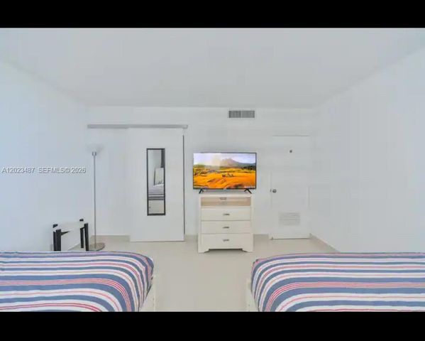 4001 S Ocean Drive 7L, Hollywood, FL 33019