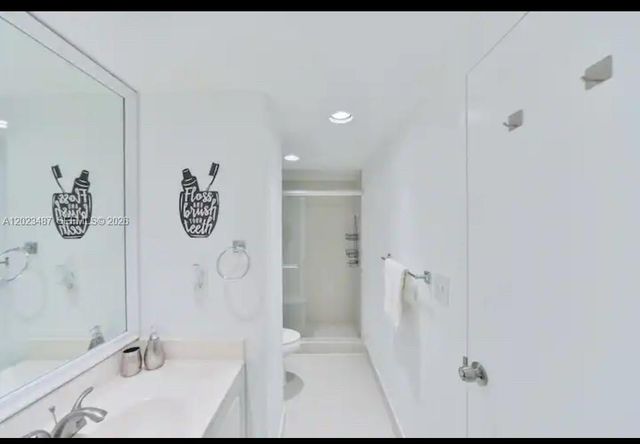 4001 S Ocean Drive 7L, Hollywood, FL 33019