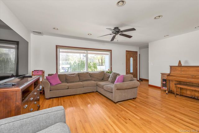 358 Main Street, East Rockaway, NY 11518