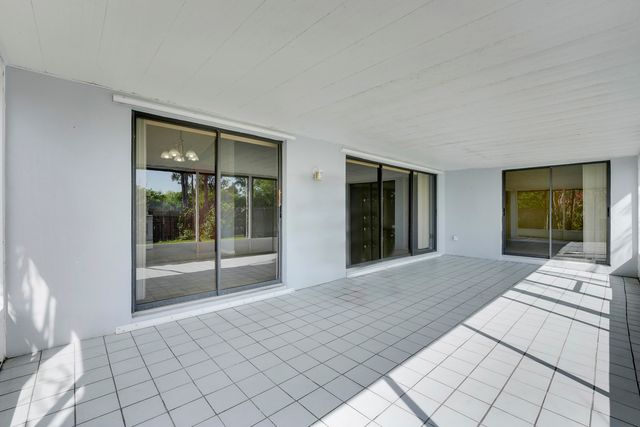 4617 SE Geneva Drive, Stuart, FL 34997