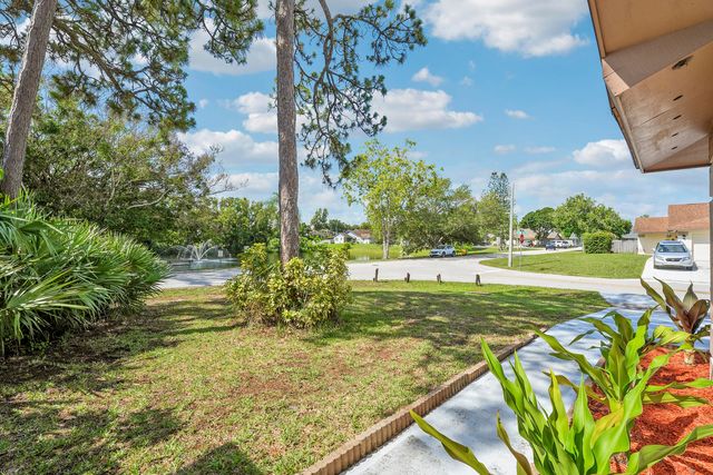 4617 SE Geneva Drive, Stuart, FL 34997
