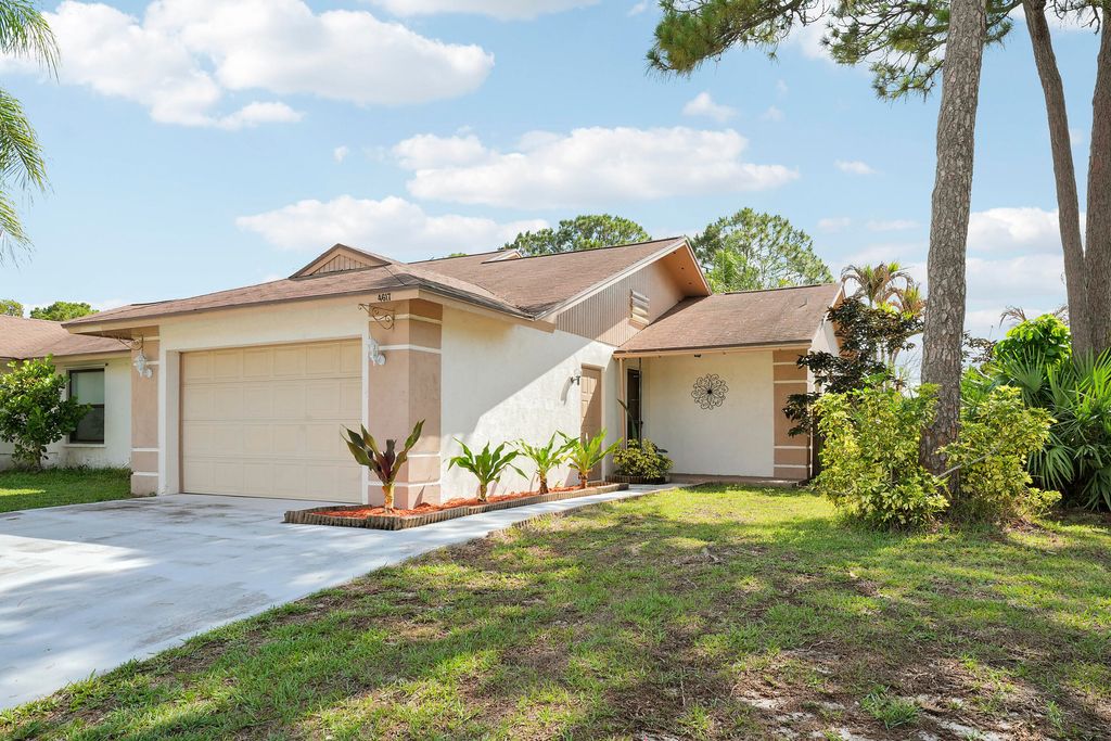 4617 SE Geneva Drive, Stuart, FL 34997