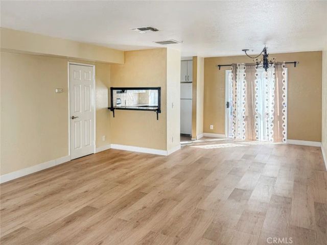 432 N. Kenwood Street 206, Glendale, CA 91206