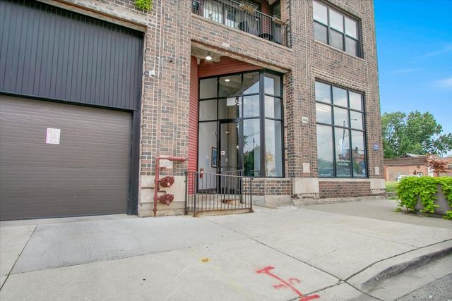 809 E 40th Street 4-4, Chicago, IL 60653