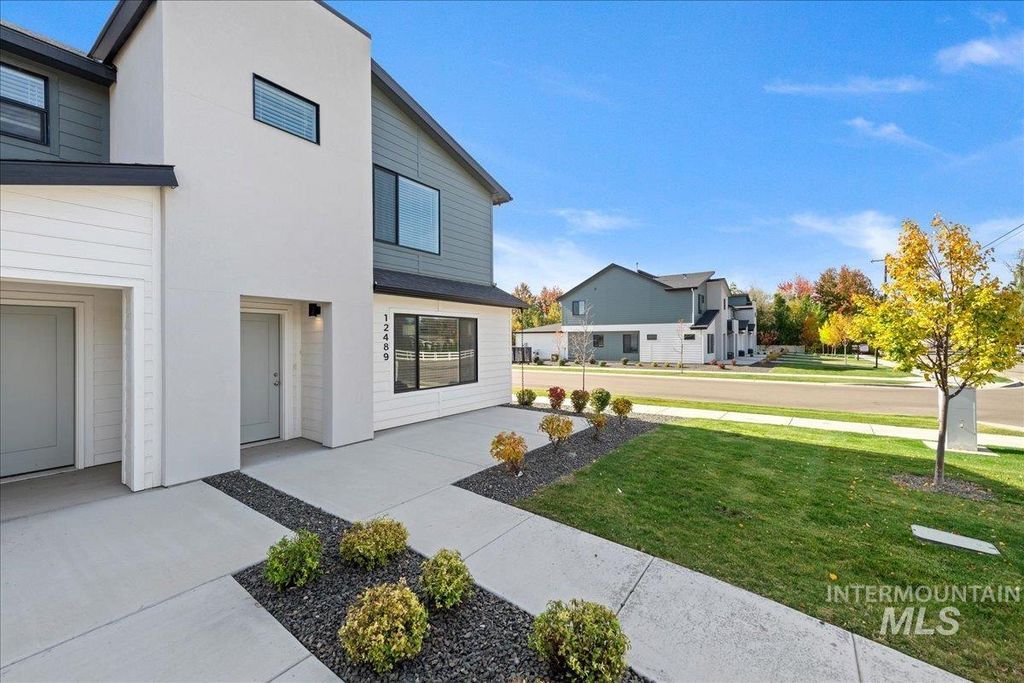 12489 W Victory Rd, Boise, ID 83709 photo 2