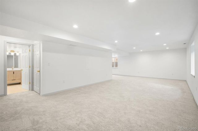 869 Shadowstone Drive, Highlands Ranch, CO 80129