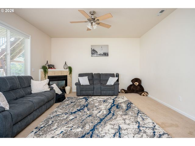 5435 Se OLD WOODS Loop, Gresham, OR 97080