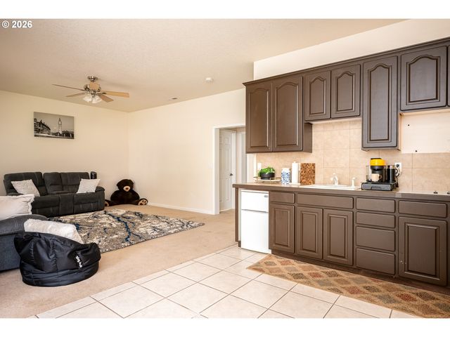 5435 Se OLD WOODS Loop, Gresham, OR 97080