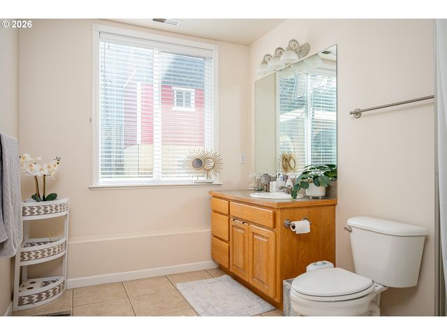 5435 Se OLD WOODS Loop, Gresham, OR 97080