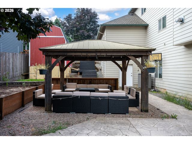 5435 Se OLD WOODS Loop, Gresham, OR 97080