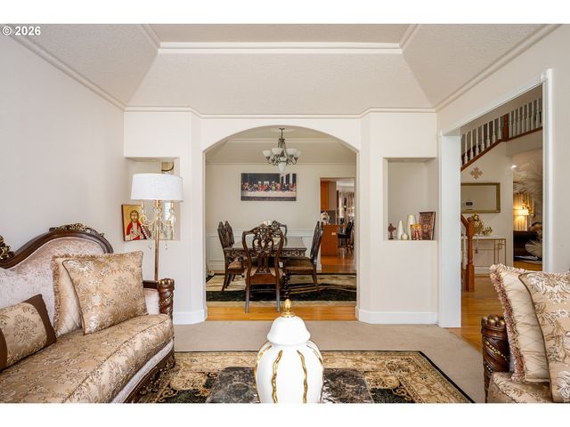 5435 Se OLD WOODS Loop, Gresham, OR 97080