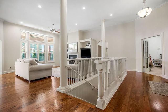 10237 Marion Street, Lenexa, KS 66220