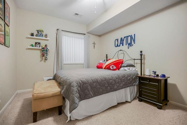 10237 Marion Street, Lenexa, KS 66220