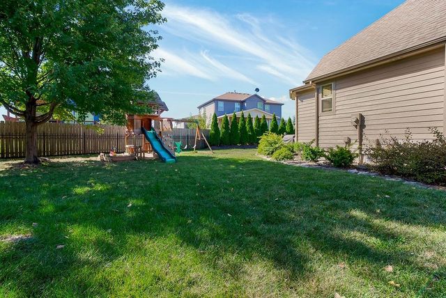 10237 Marion Street, Lenexa, KS 66220