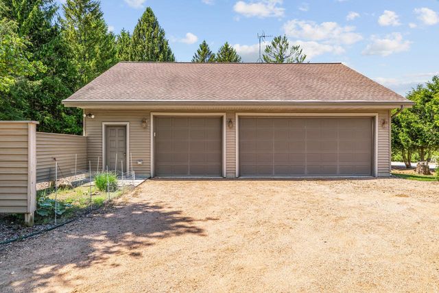 N7951 Lakeside Park ROAD, Elkhart Lake, WI 53020