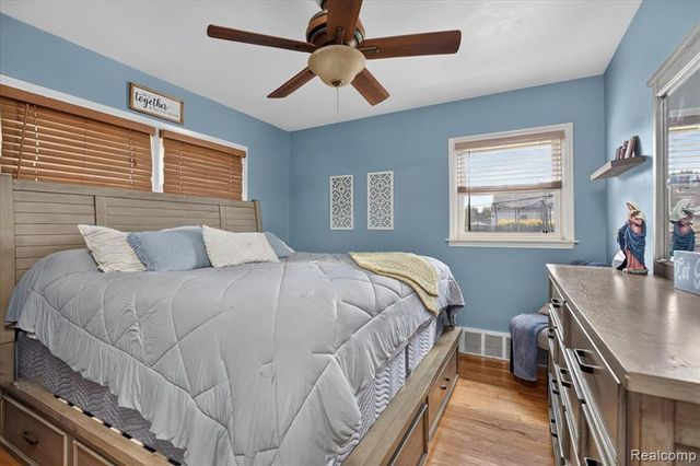 23002 Carolina Street, Saint Clair Shores, MI 48080