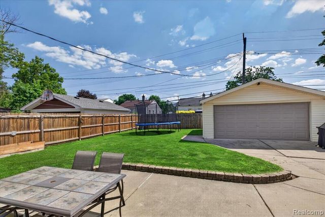 23002 Carolina Street, Saint Clair Shores, MI 48080