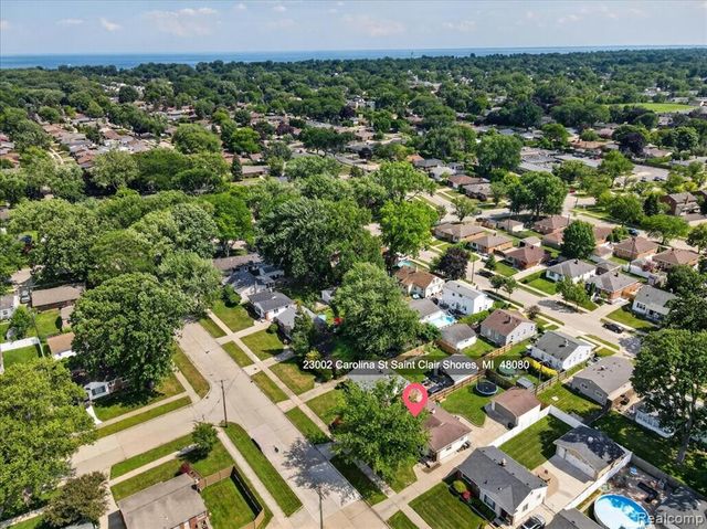 23002 Carolina Street, Saint Clair Shores, MI 48080