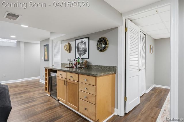 314 Debra Lane, Northville, MI 48167