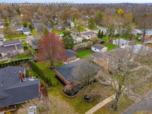 314 Debra Lane, Northville, MI 48167