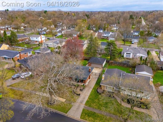 314 Debra Lane, Northville, MI 48167