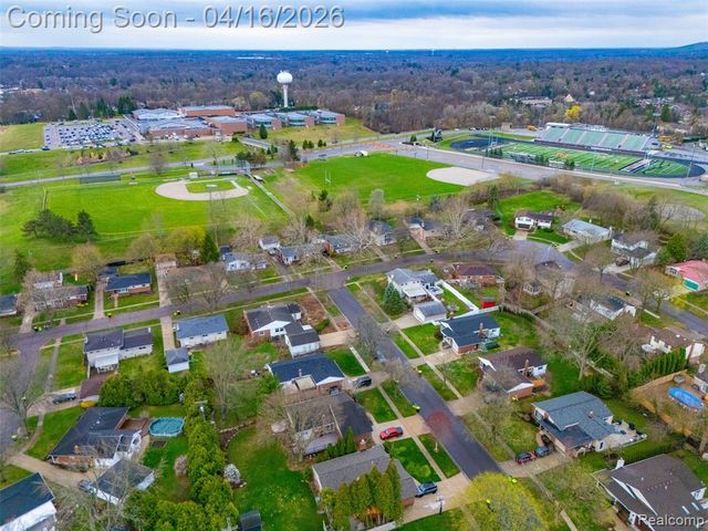 314 Debra Lane, Northville, MI 48167