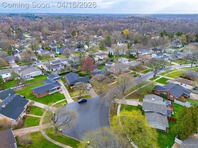 314 Debra Lane, Northville, MI 48167