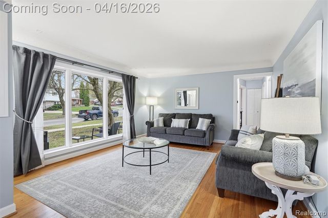 314 Debra Lane, Northville, MI 48167