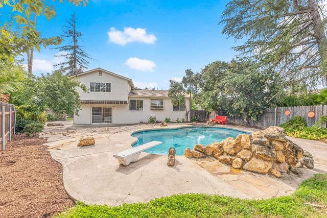 8129 S English Oak Way, Citrus Heights, CA 95610