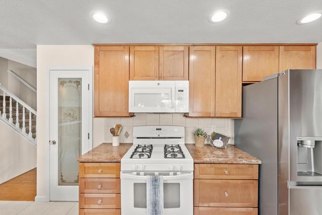 8129 S English Oak Way, Citrus Heights, CA 95610