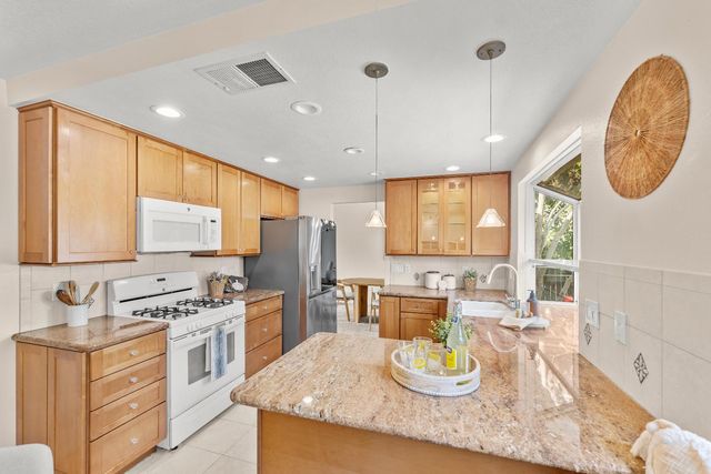 8129 S English Oak Way, Citrus Heights, CA 95610