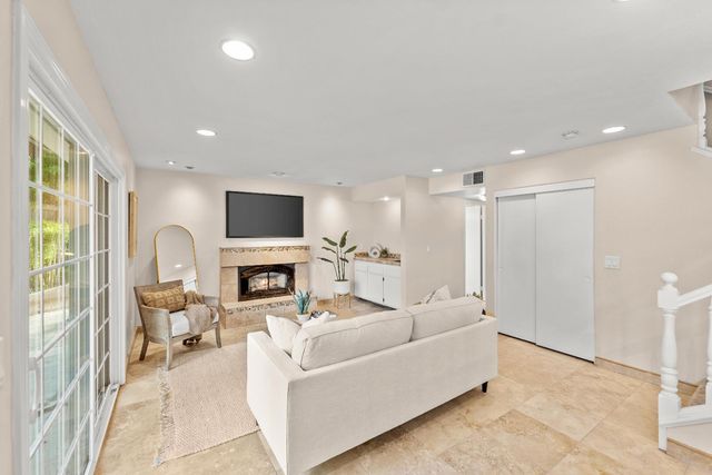 8129 S English Oak Way, Citrus Heights, CA 95610