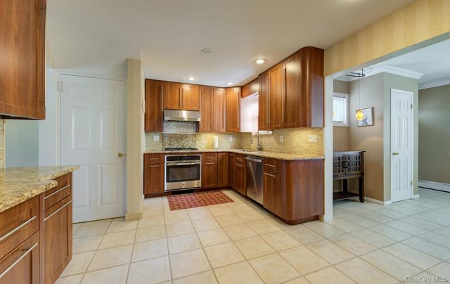 74 Mulberry Avenue, Garden City, NY 11530