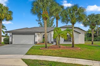 104 Greenwood Place, Royal Palm Beach, FL 33411