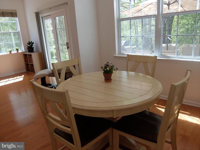 247 BRINLEY DR, Pennington, NJ 08534