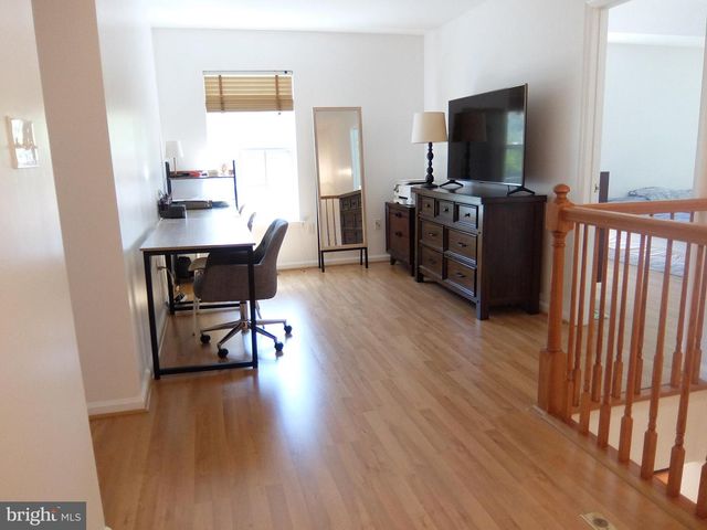 247 BRINLEY DR, Pennington, NJ 08534