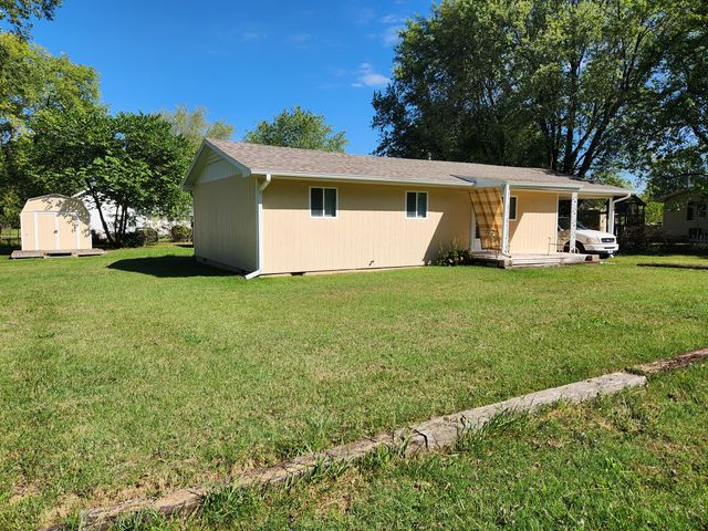 529 E Mcvay Street, Marshfield, MO 65706