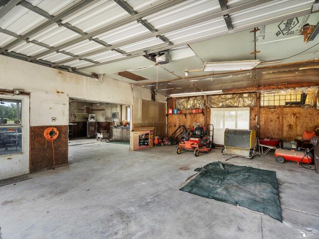 7393 Newport South Road, Newport, MI 48166