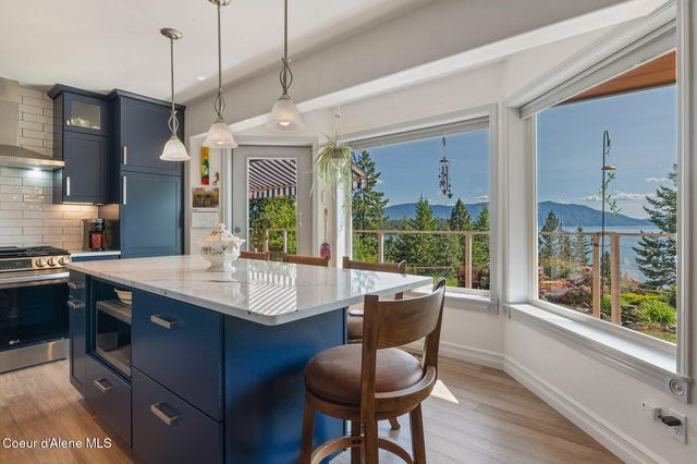 311 School Rd, Hope, ID 83836