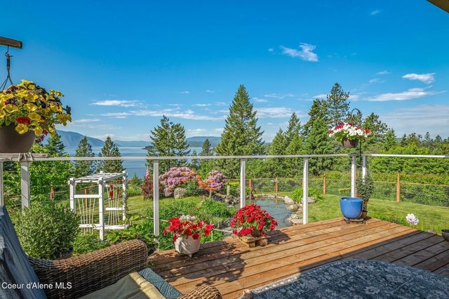 311 School Rd, Hope, ID 83836